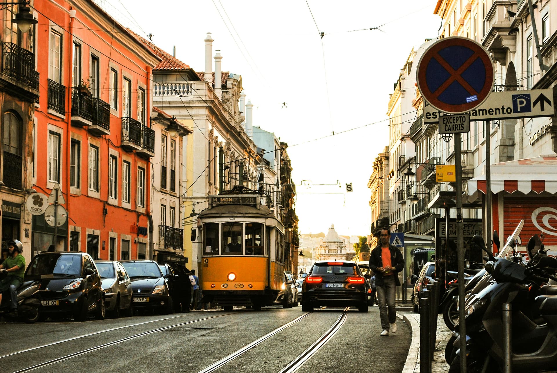 Lisbon Expat Guide: Neighborhoods, Culture & Living
